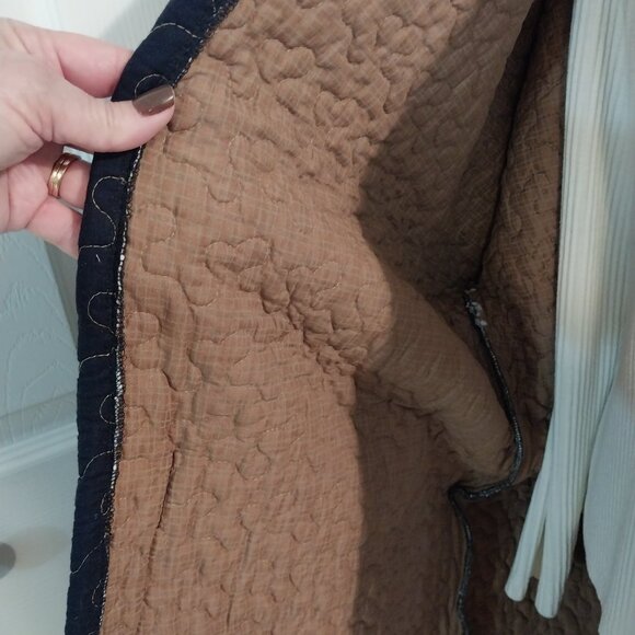 3751 Size XL / 1X Long Quilted Bog Coat In Red and Blue,Green, Brown. - Picture 9 of 9